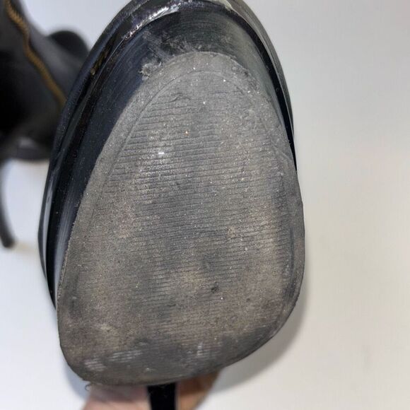 Michael Kors MK Aria gold studded black leather boot 9.5 in box - Picture 7 of 12